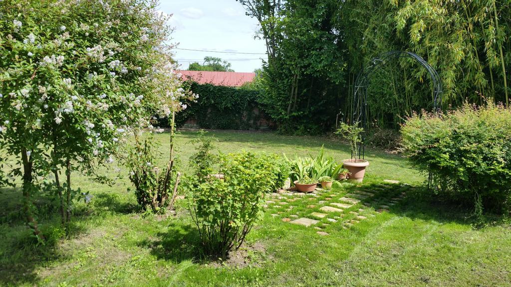 Villa Le Gite de Laurence à Sainte-Liviere Extérieur photo